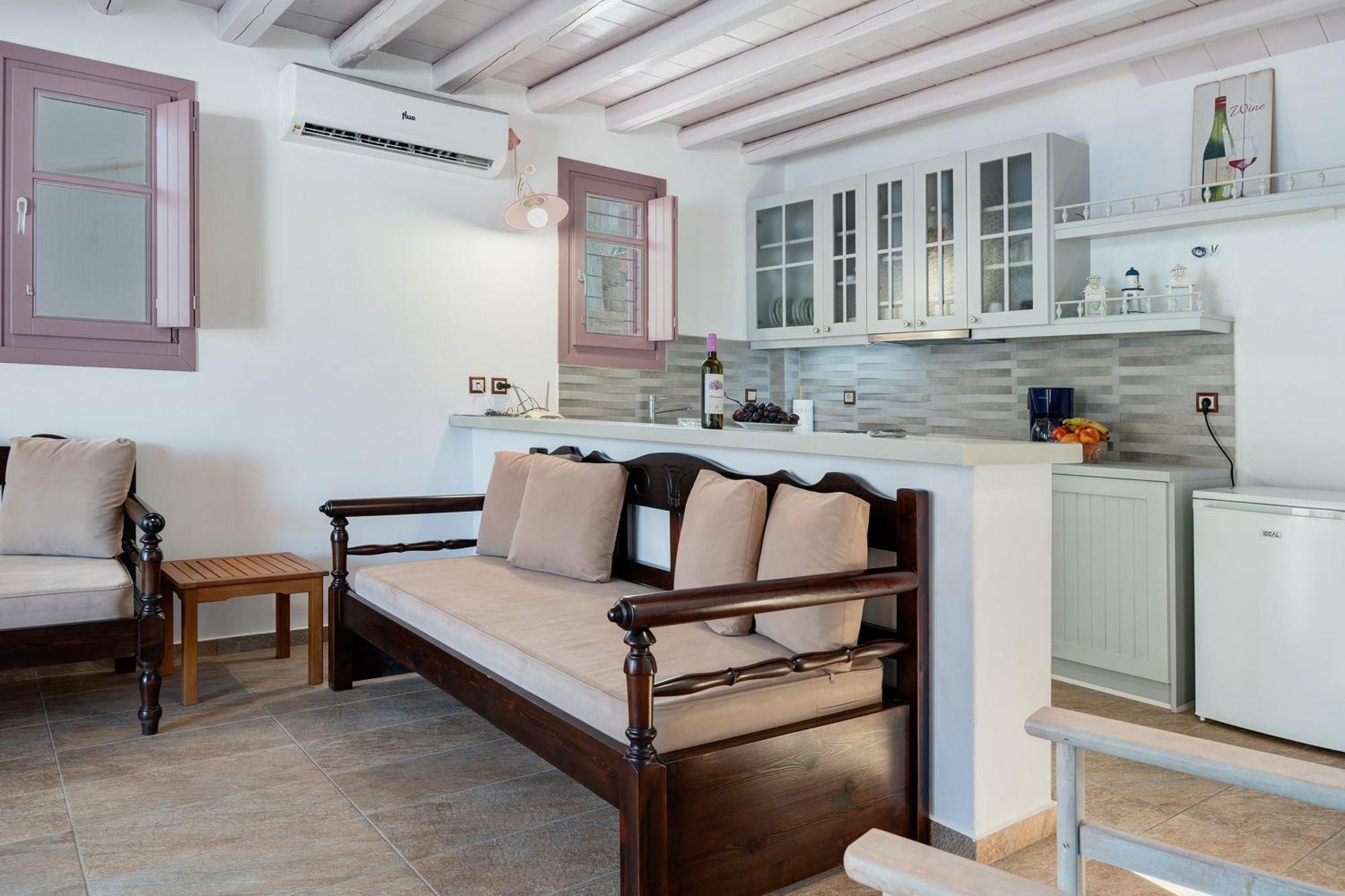 Дом отдыха Nicolas House Pera Rachidi